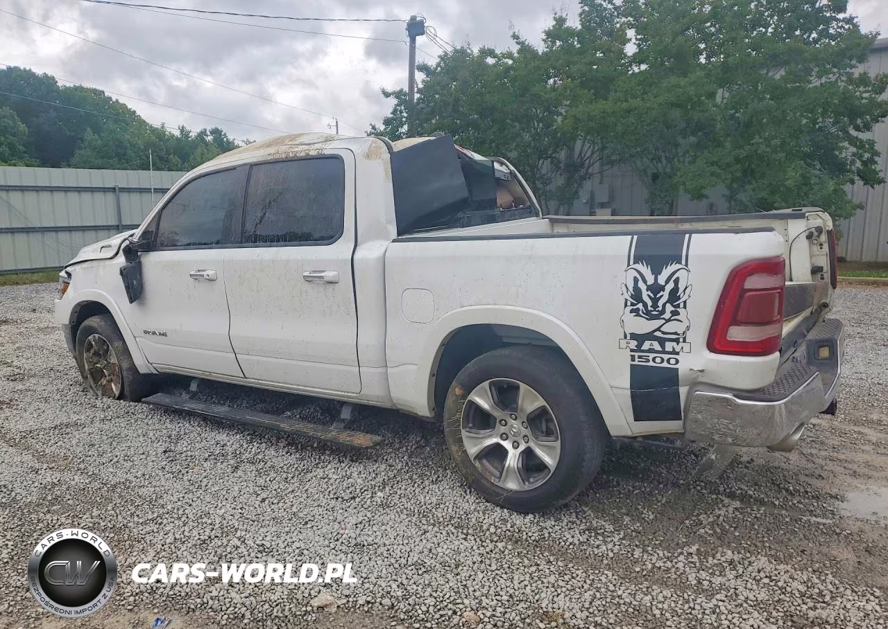 2019 Ram 1500 Laramie VIN:1C6SRFJT8KN920899 - 2