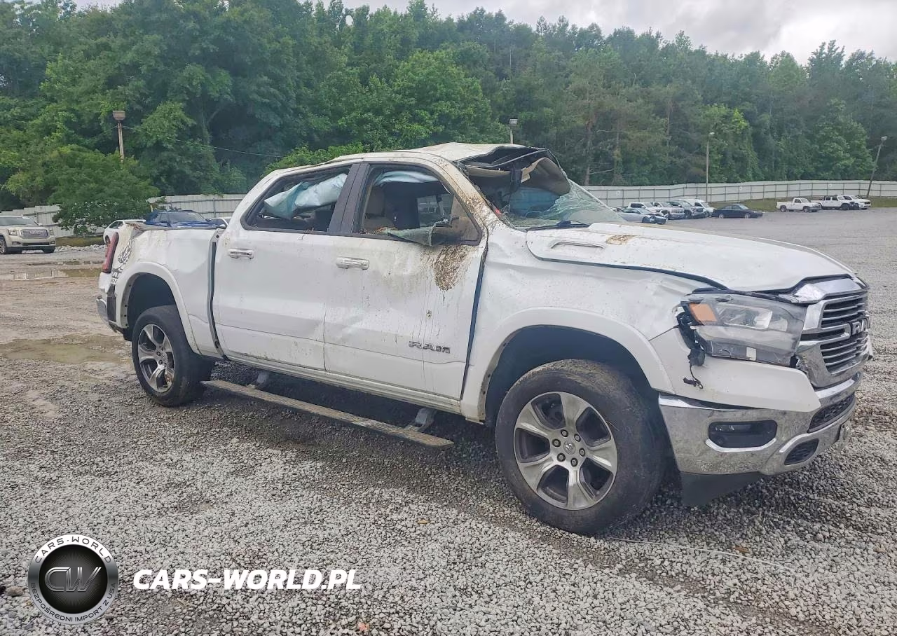 2019 Ram 1500 Laramie VIN:1C6SRFJT8KN920899 - 4