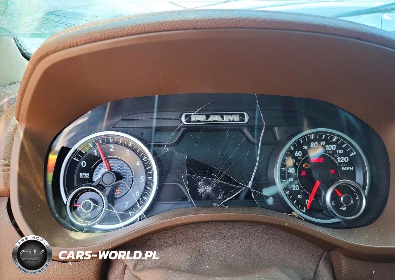 2019 Ram 1500 Laramie VIN:1C6SRFJT8KN920899 - 9