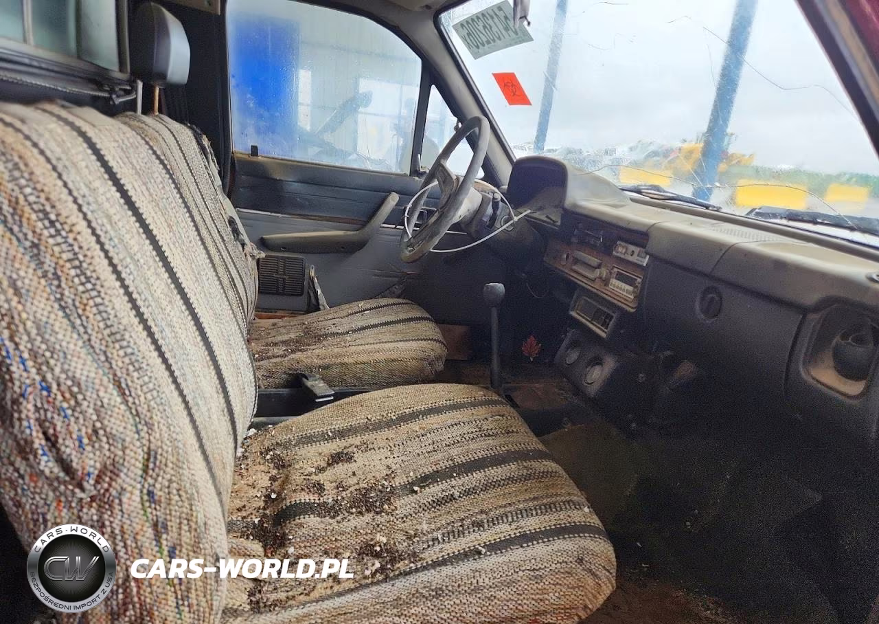 1983 Toyota Pickup Sr5 VIN:JT4RN44S3D1102131 - 10