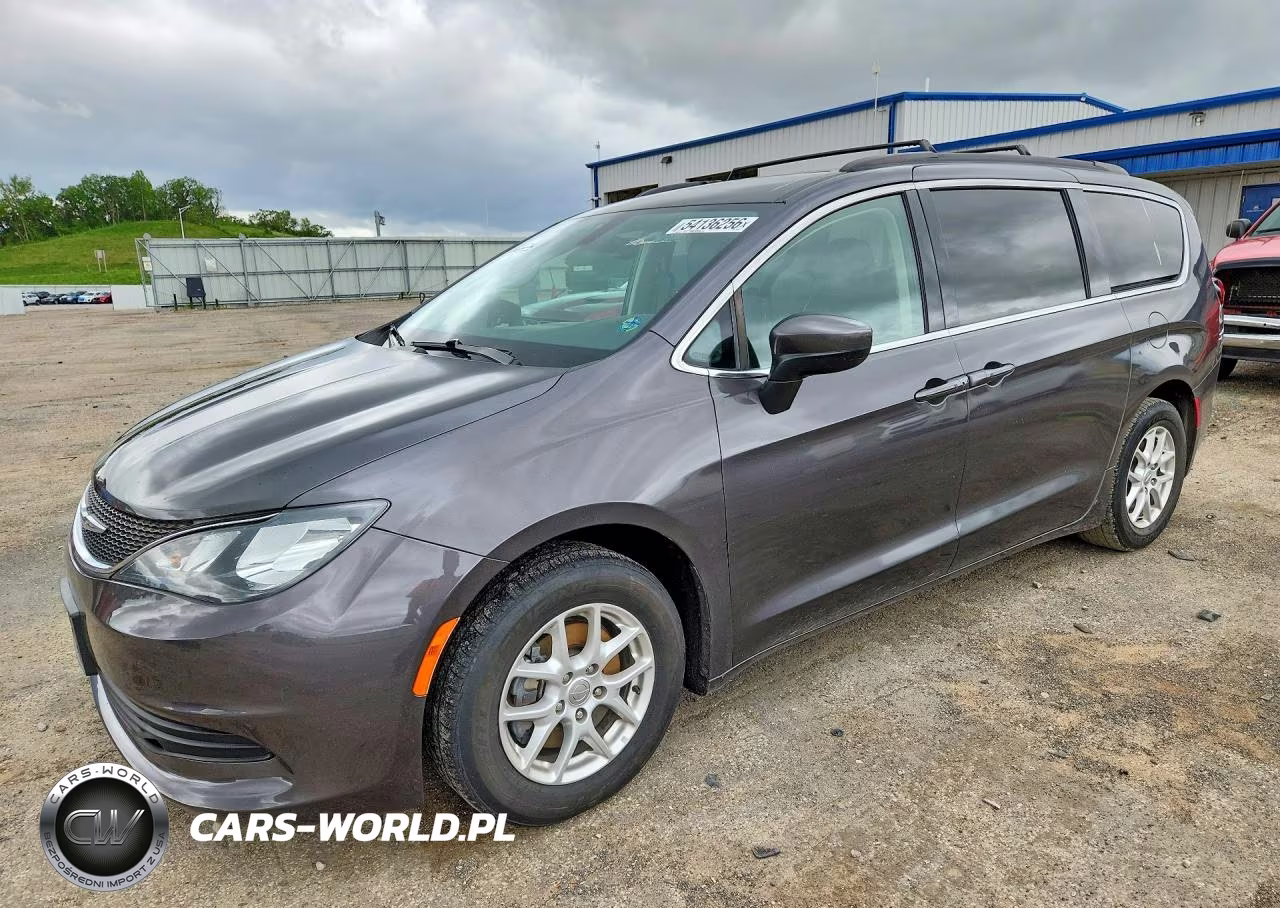 2020 Chrysler Voyager Lxi