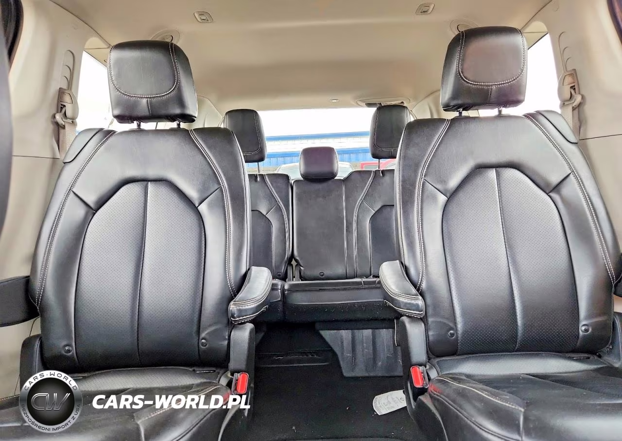2020 Chrysler Voyager Lxi VIN:2C4RC1DGXLR265823 - 10