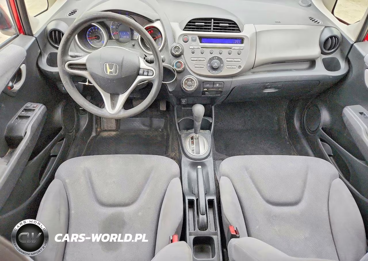 2013 Honda Fit VIN:JHMGE8H32DC013719 - 8