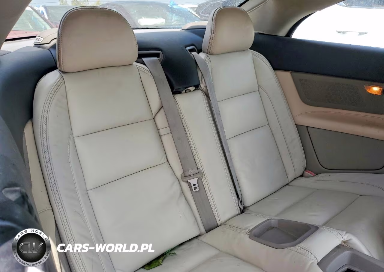2012 Volvo C70 T5 VIN:YV1672MC8CJ124886 - 10