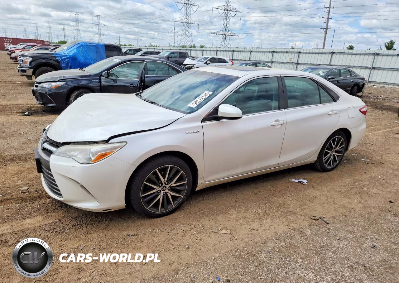 2015 Toyota Camry Hybrid Xle – zdjęcie 1 z 12