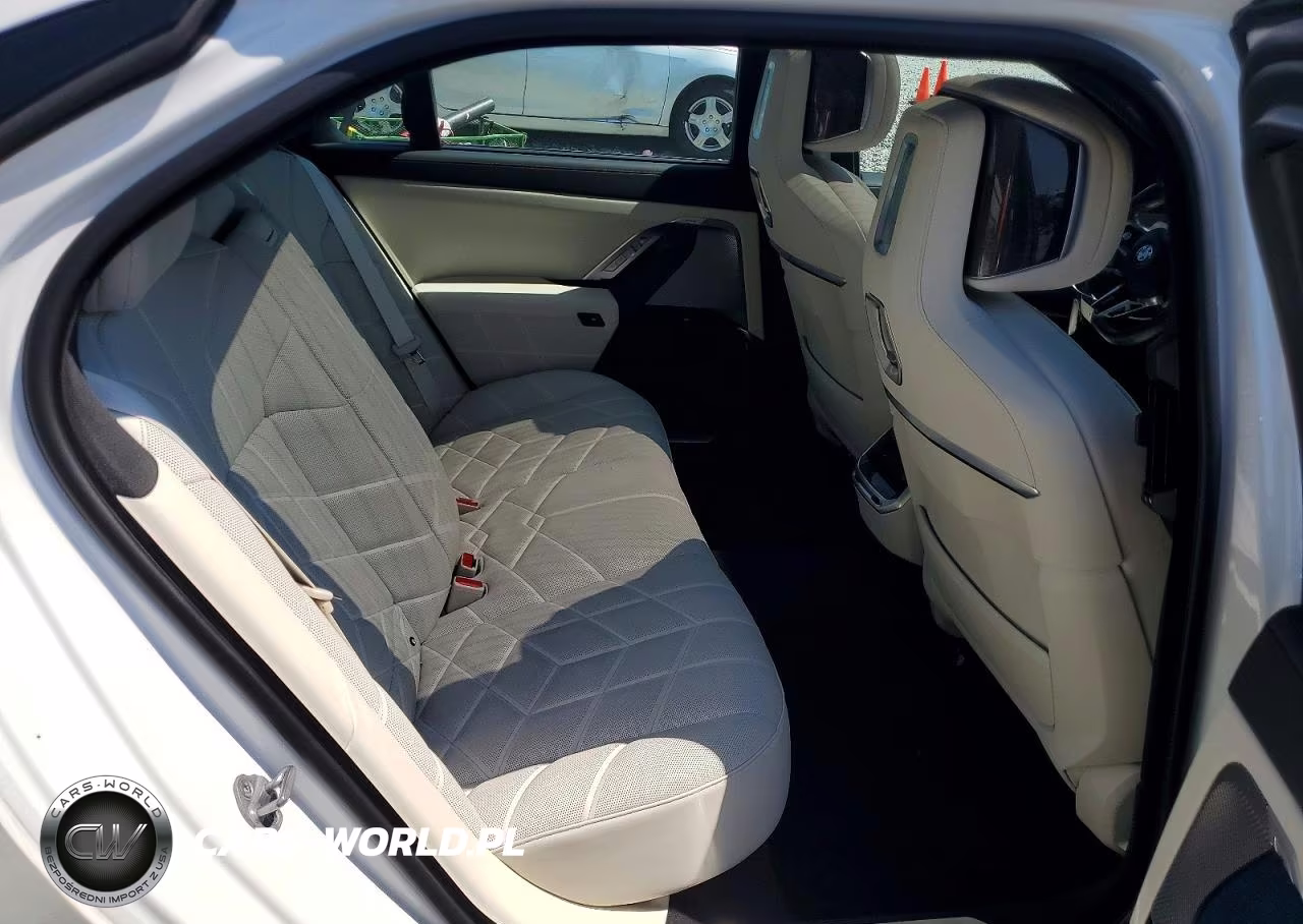 2023 BMW 740 I VIN:WBA23EH01PCM21670 - 10