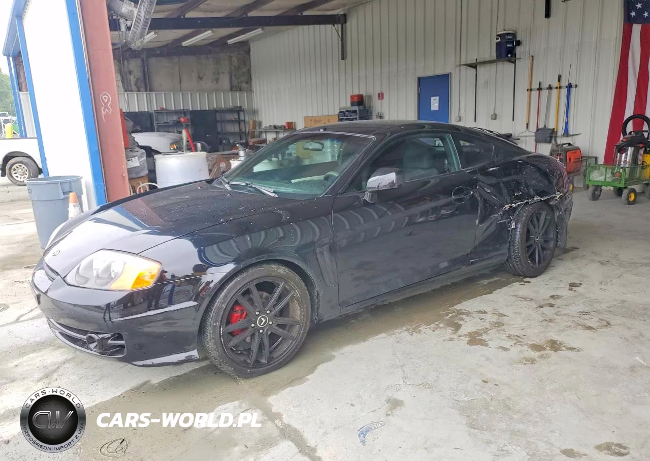 2004 Hyundai Tiburon Base