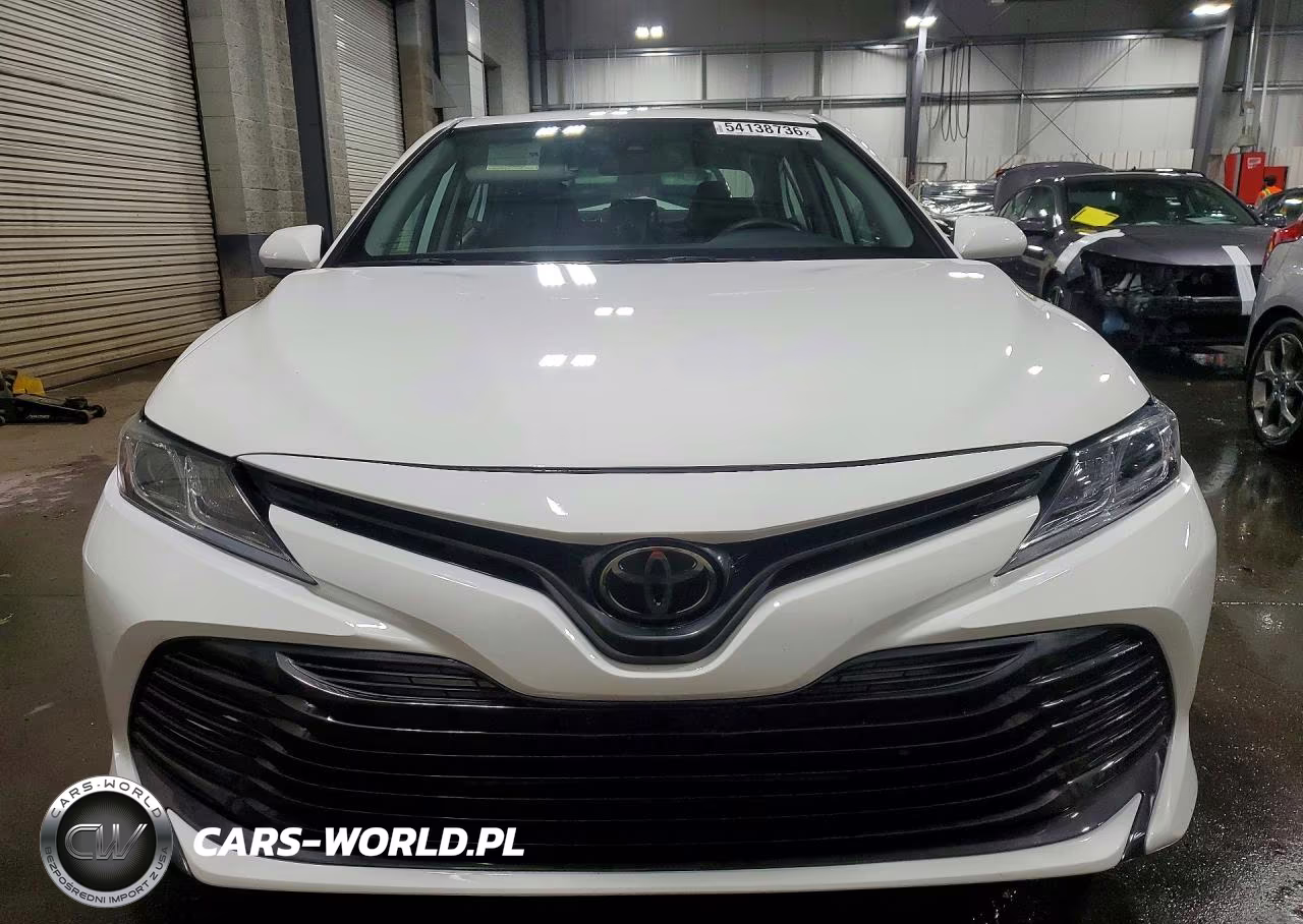 2020 Toyota Camry Le VIN:4T1C11AK1LU343828 - 5
