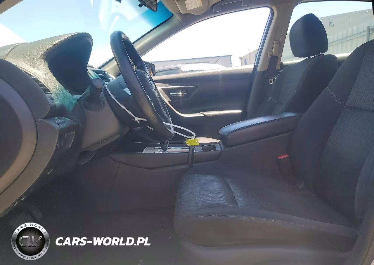 2016 Nissan Altima 2.5 S VIN:1N4AL3AP3GC233894 - 7