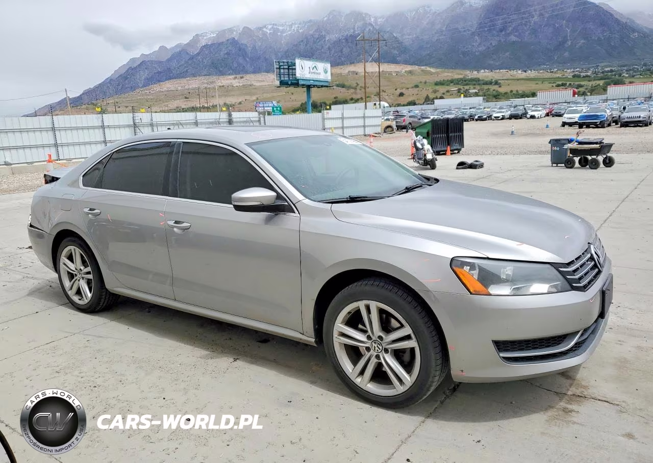 2014 Volkswagen Passat Se VIN:1VWBN7A31EC086787 - 4