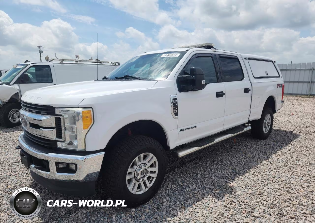 2017 Ford F250 Super Duty – zdjęcie 1 z 12