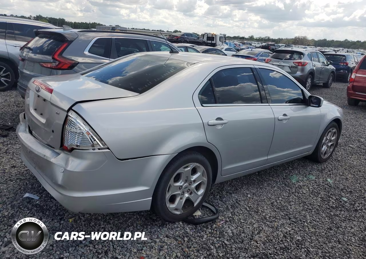 2010 Ford Fusion Se VIN:3FAHP0HA9AR408175 - 3
