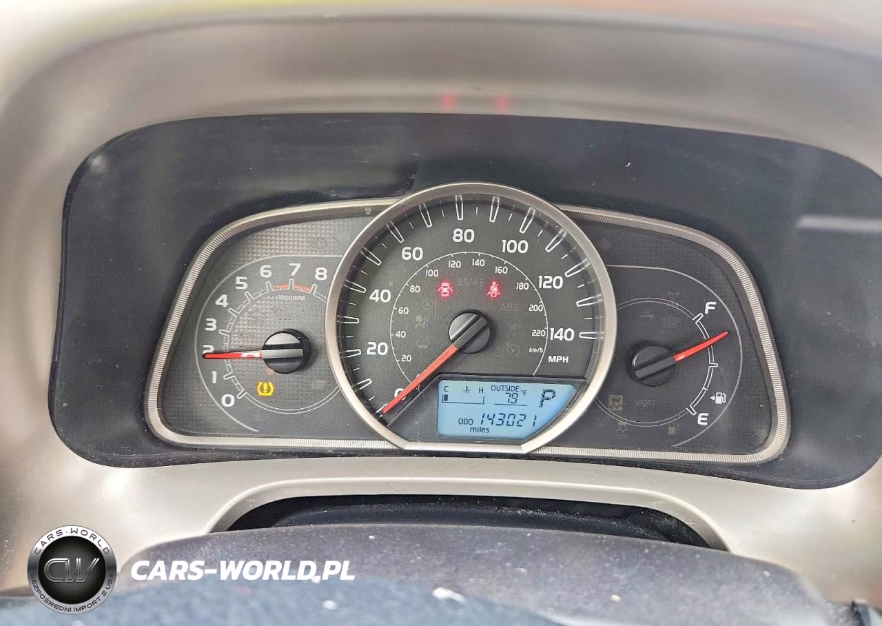 2015 Toyota Rav4 Le VIN:JTMBFREV7FD135736 - 9
