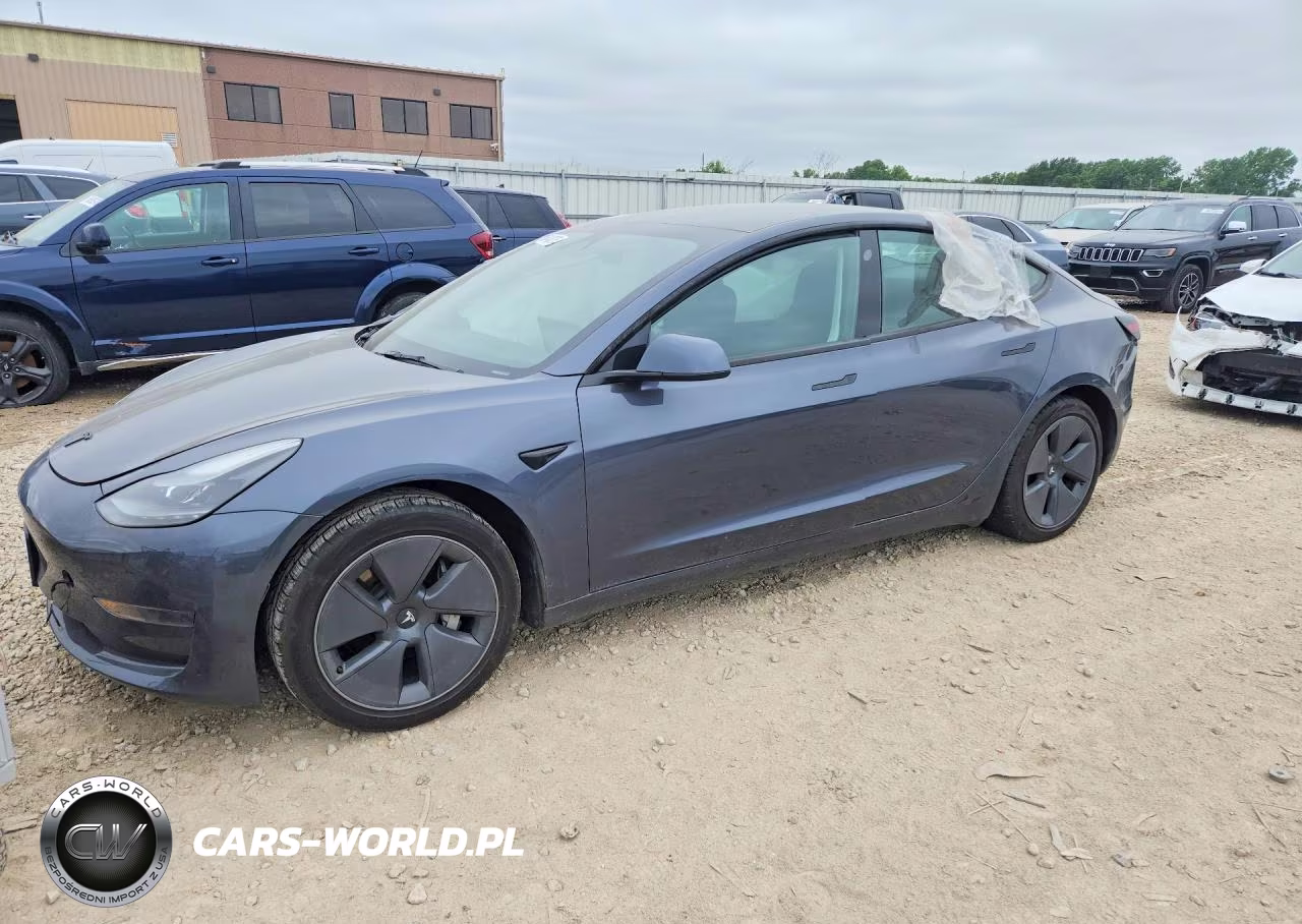 2023 Tesla Model 3 – zdjęcie 1 z 12