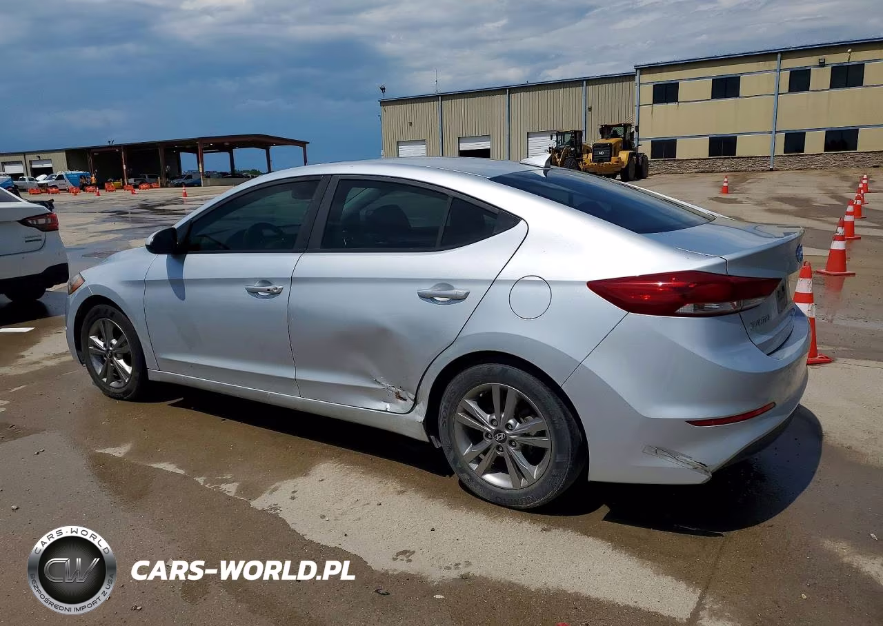 2018 Hyundai Elantra Value Edition VIN:KMHD84LF4JU586161 - 2