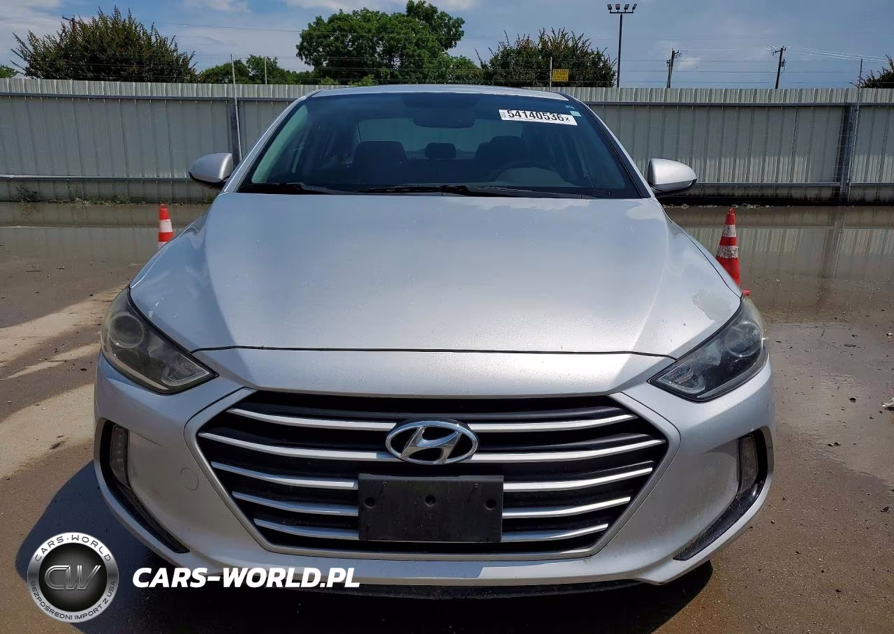 2018 Hyundai Elantra Value Edition VIN:KMHD84LF4JU586161 - 5