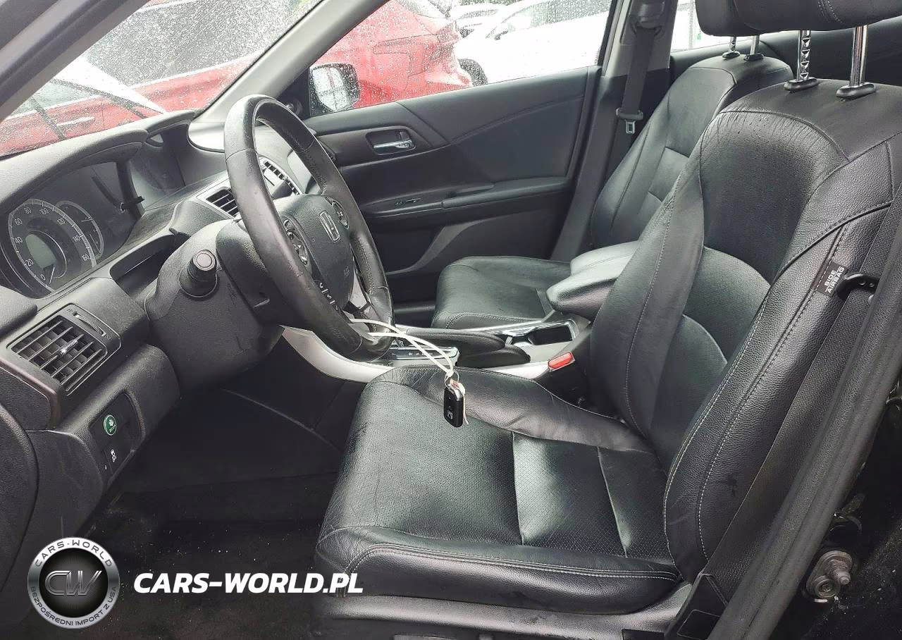 2015 Honda Accord Touring VIN:1HGCR3F94FA012831 - 7