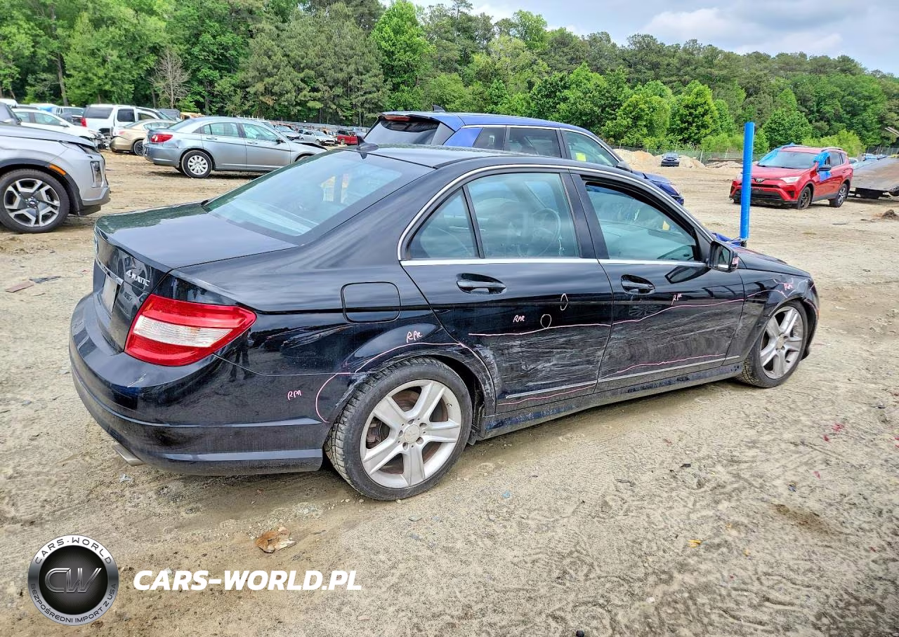 2011 Mercedes-Benz C 300 4Matic VIN:WDDGF8BB2BA503350 - 3