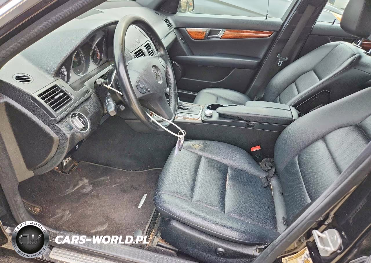 2011 Mercedes-Benz C 300 4Matic VIN:WDDGF8BB2BA503350 - 7