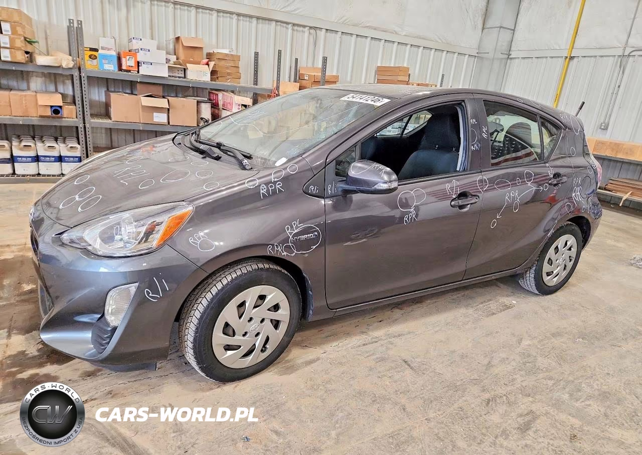 2016 Toyota Prius C Two