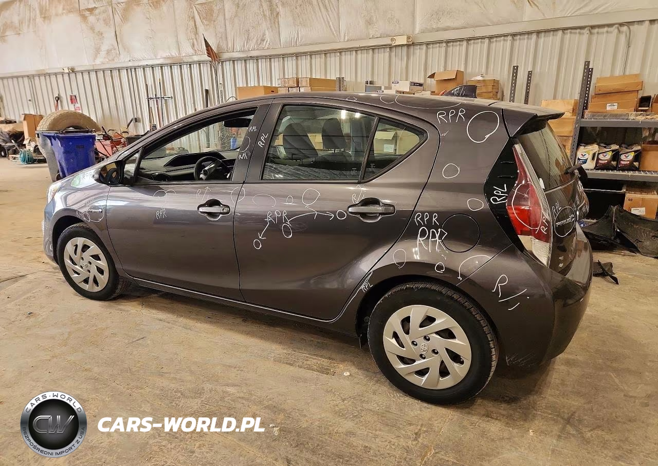 2016 Toyota Prius C Two VIN:JTDKDTB38G1132465 - 2