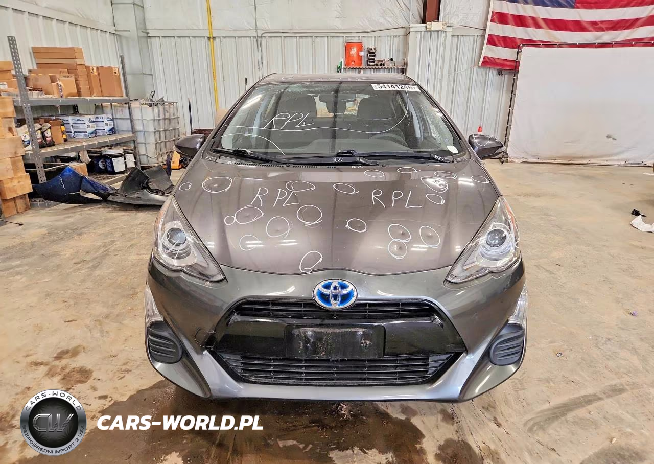 2016 Toyota Prius C Two VIN:JTDKDTB38G1132465 - 5
