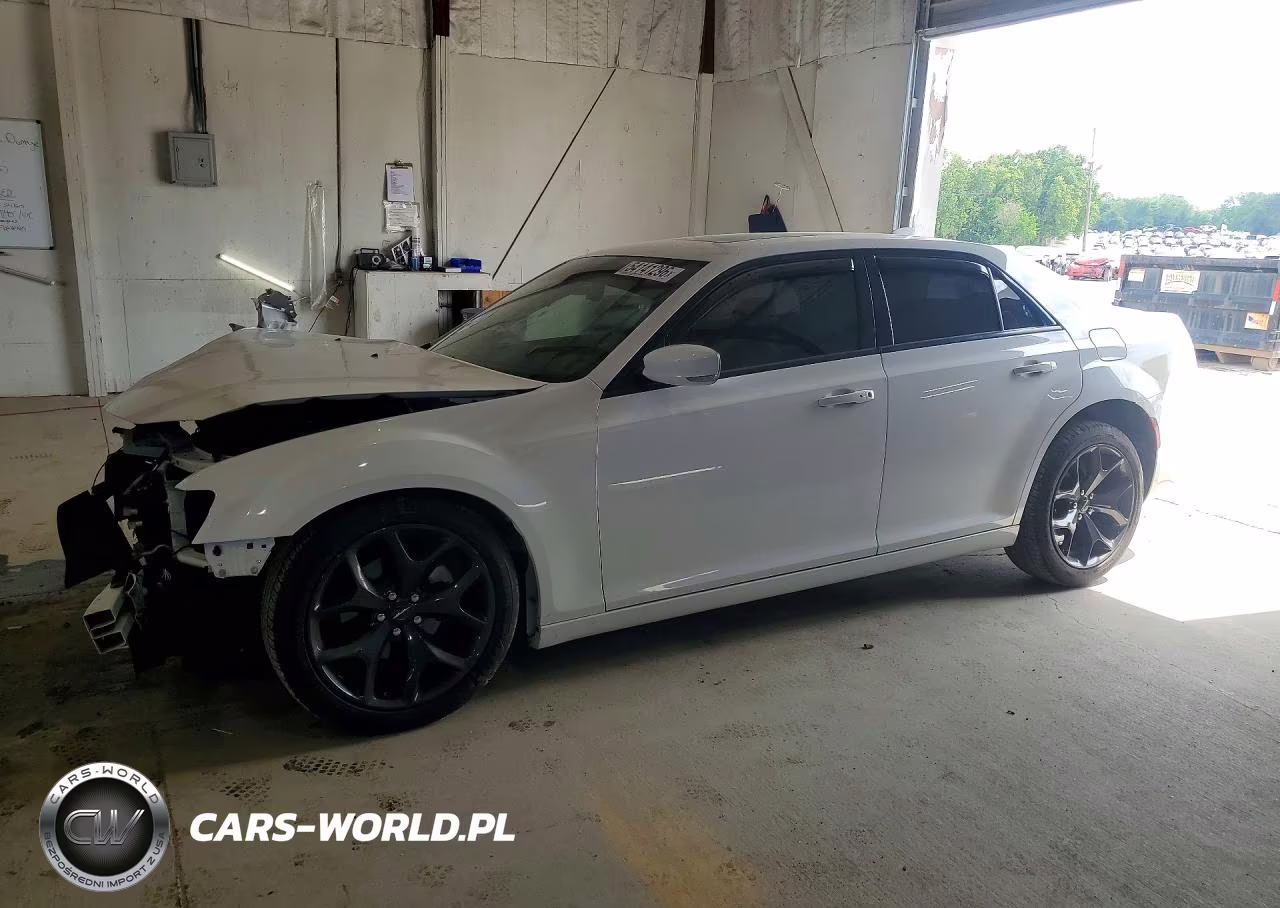 2023 Chrysler 300 S – zdjęcie 1 z 12