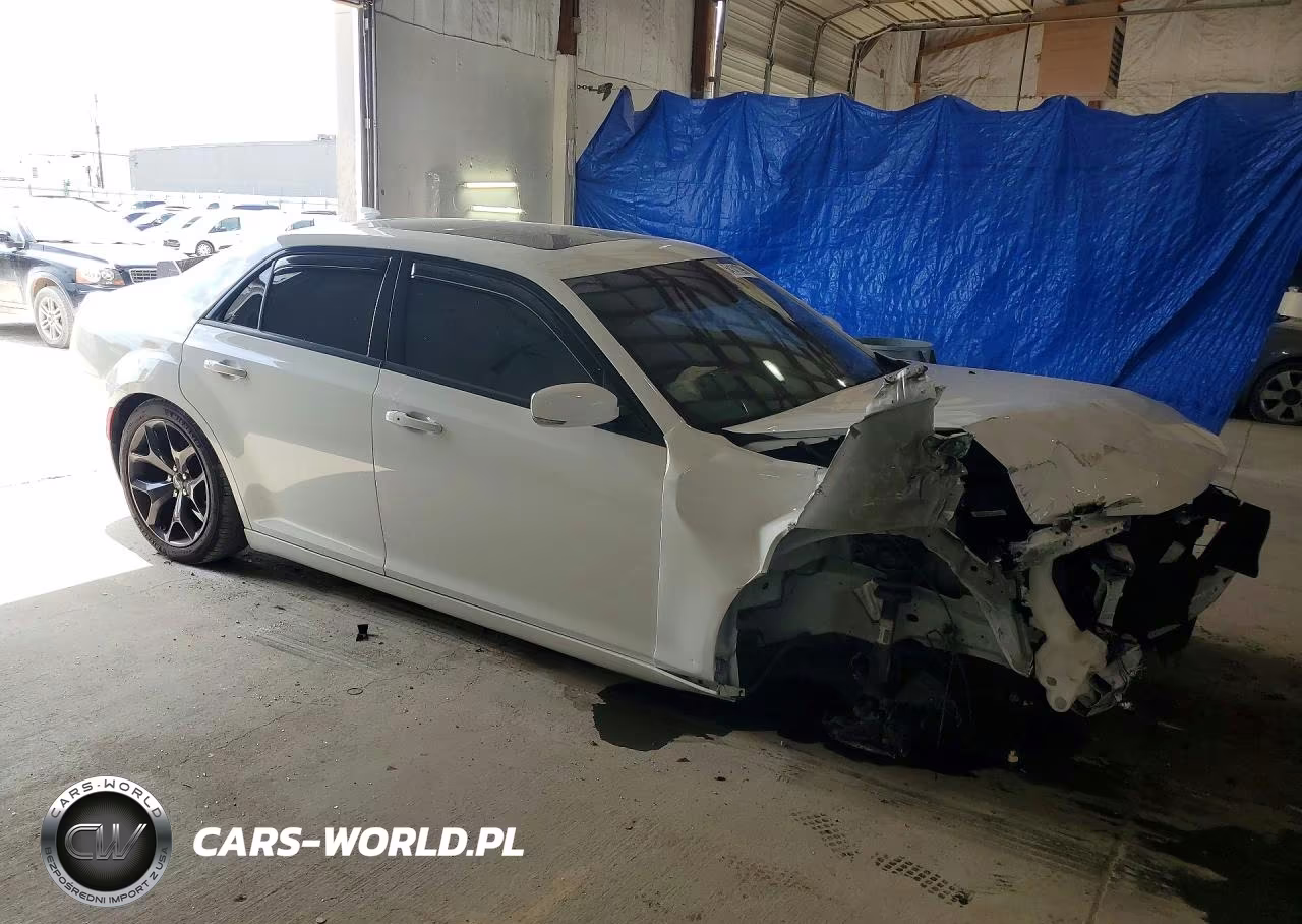 2023 Chrysler 300 S VIN:2C3CCABG6PH637148 - 4