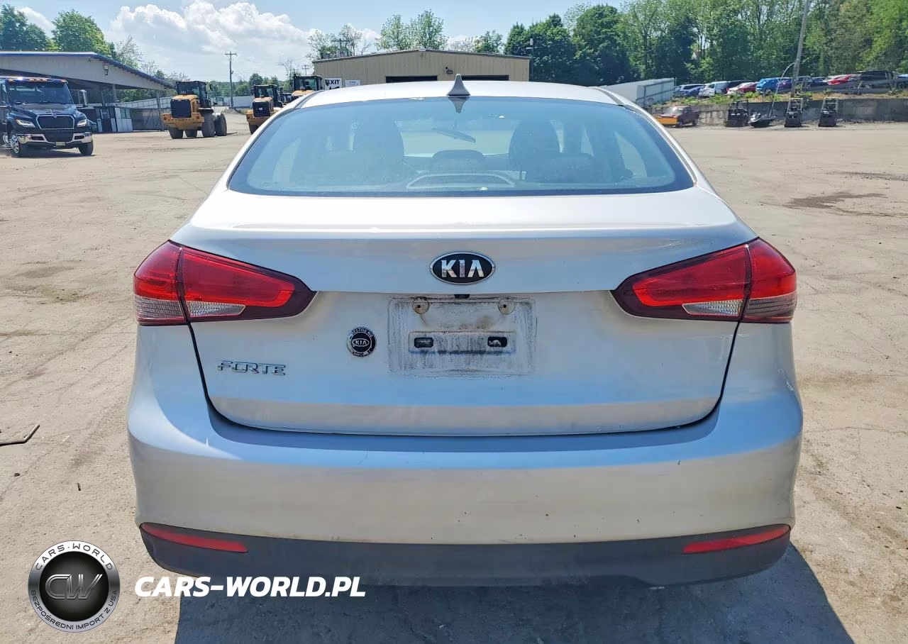 2018 Kia Forte Lx VIN:3KPFK4A73JE275331 - 6