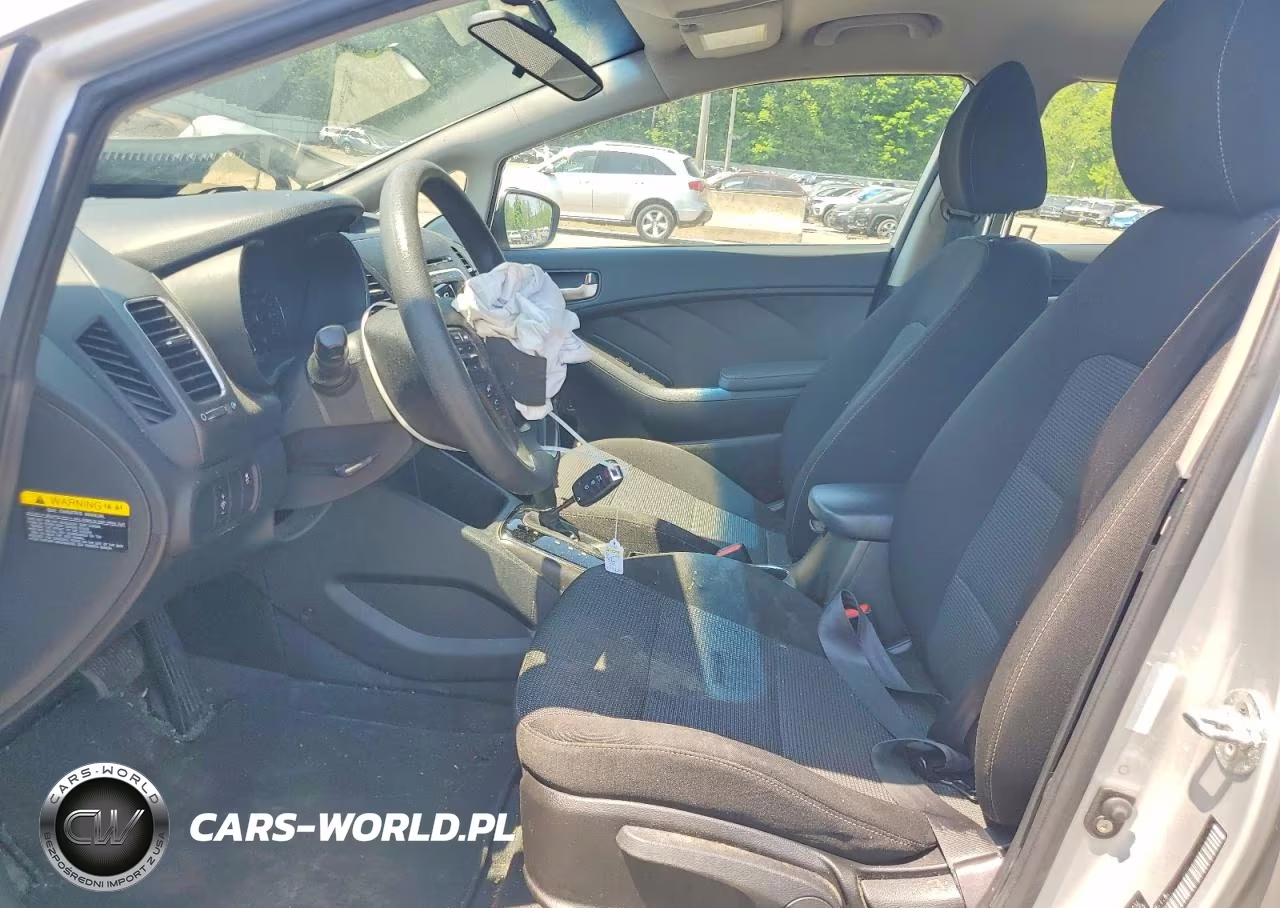 2018 Kia Forte Lx VIN:3KPFK4A73JE275331 - 7