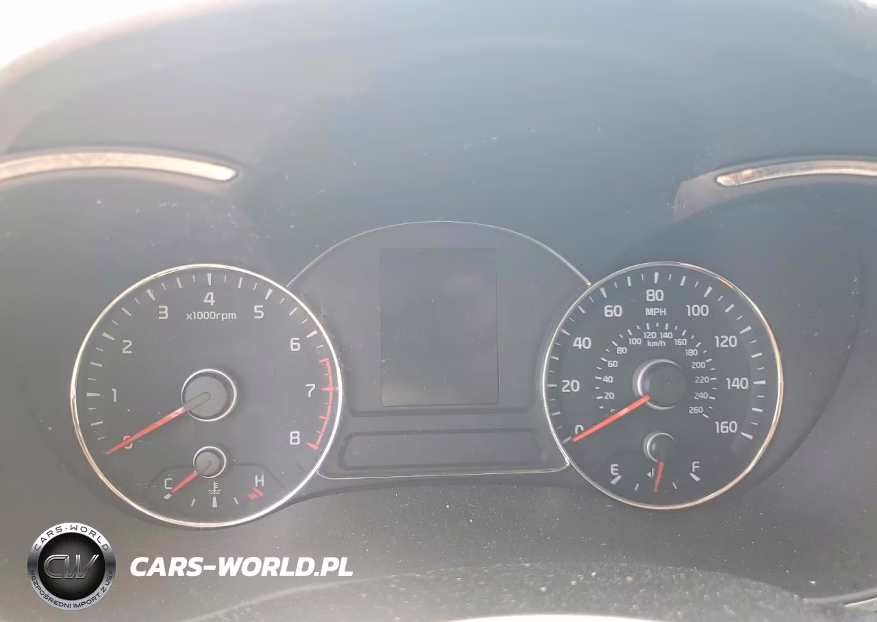 2018 Kia Forte Lx VIN:3KPFK4A73JE275331 - 9