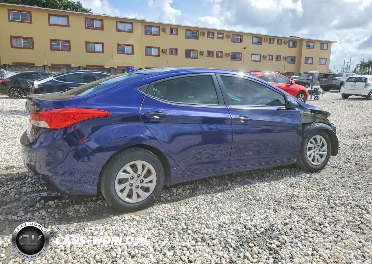 2013 Hyundai Elantra Gls VIN:5NPDH4AE2DH305357 - 3