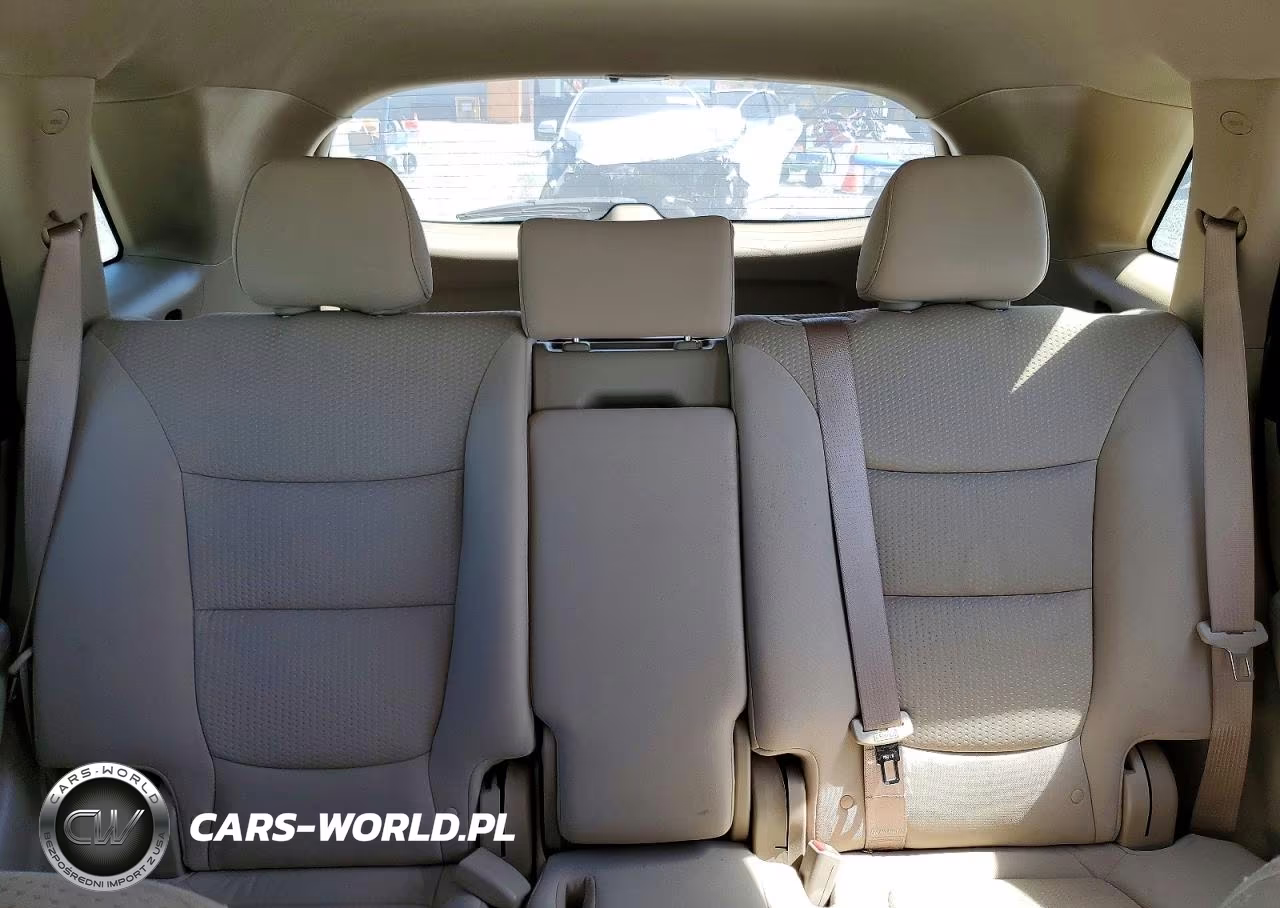 2011 Kia Sorento Lx VIN:5XYKT3A1XBG068957 - 10