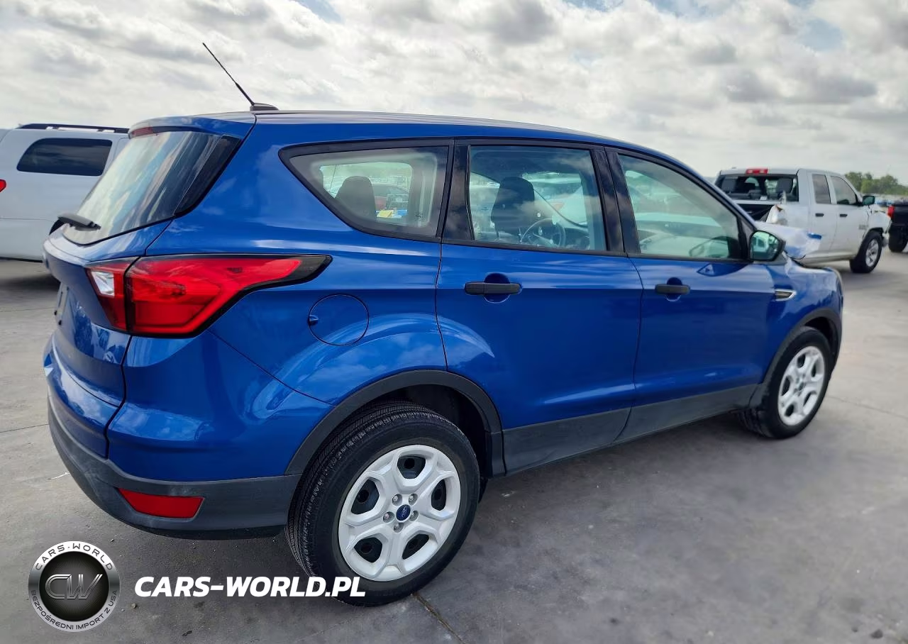 2019 Ford Escape S VIN:1FMCU0F76KUC25861 - 3
