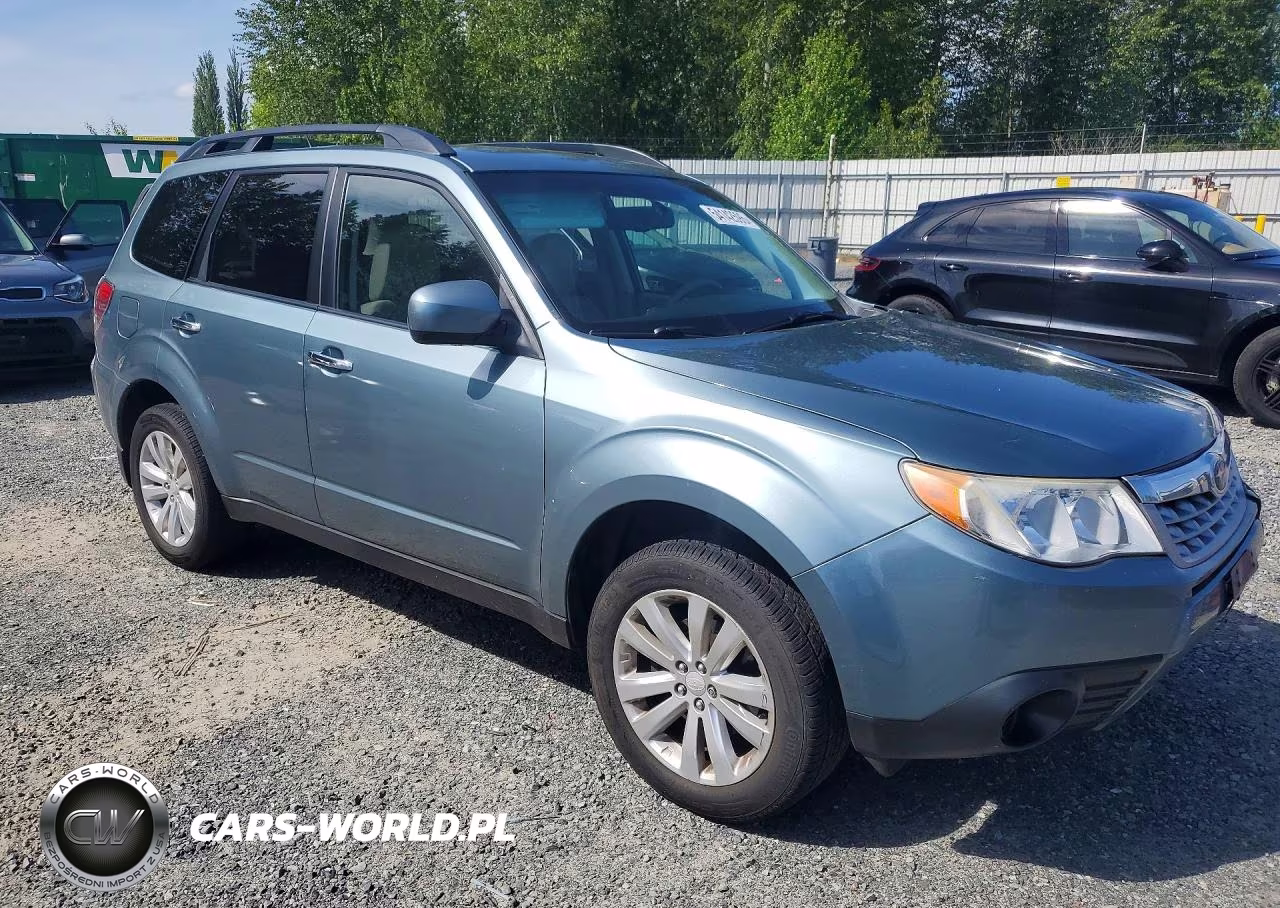 2012 Subaru Forester 2.5X Premium VIN:JF2SHBDC3CH431361 - 4