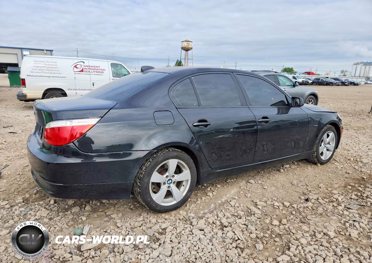 2008 BMW 528 Xi VIN:WBANV135X8CZ52886 - 3