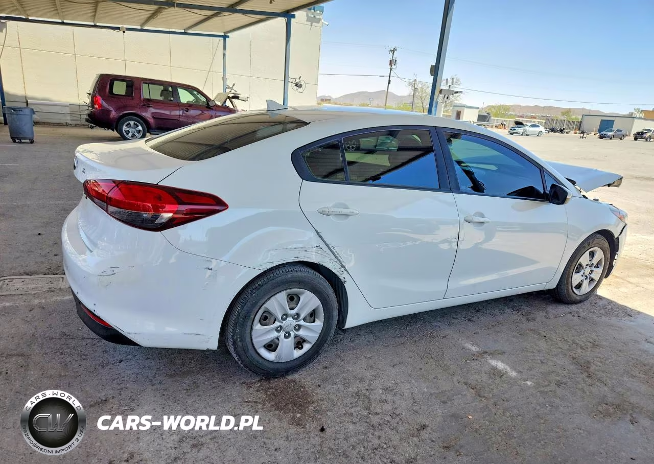 2018 Kia Forte Lx VIN:3KPFK4A77JE276403 - 3
