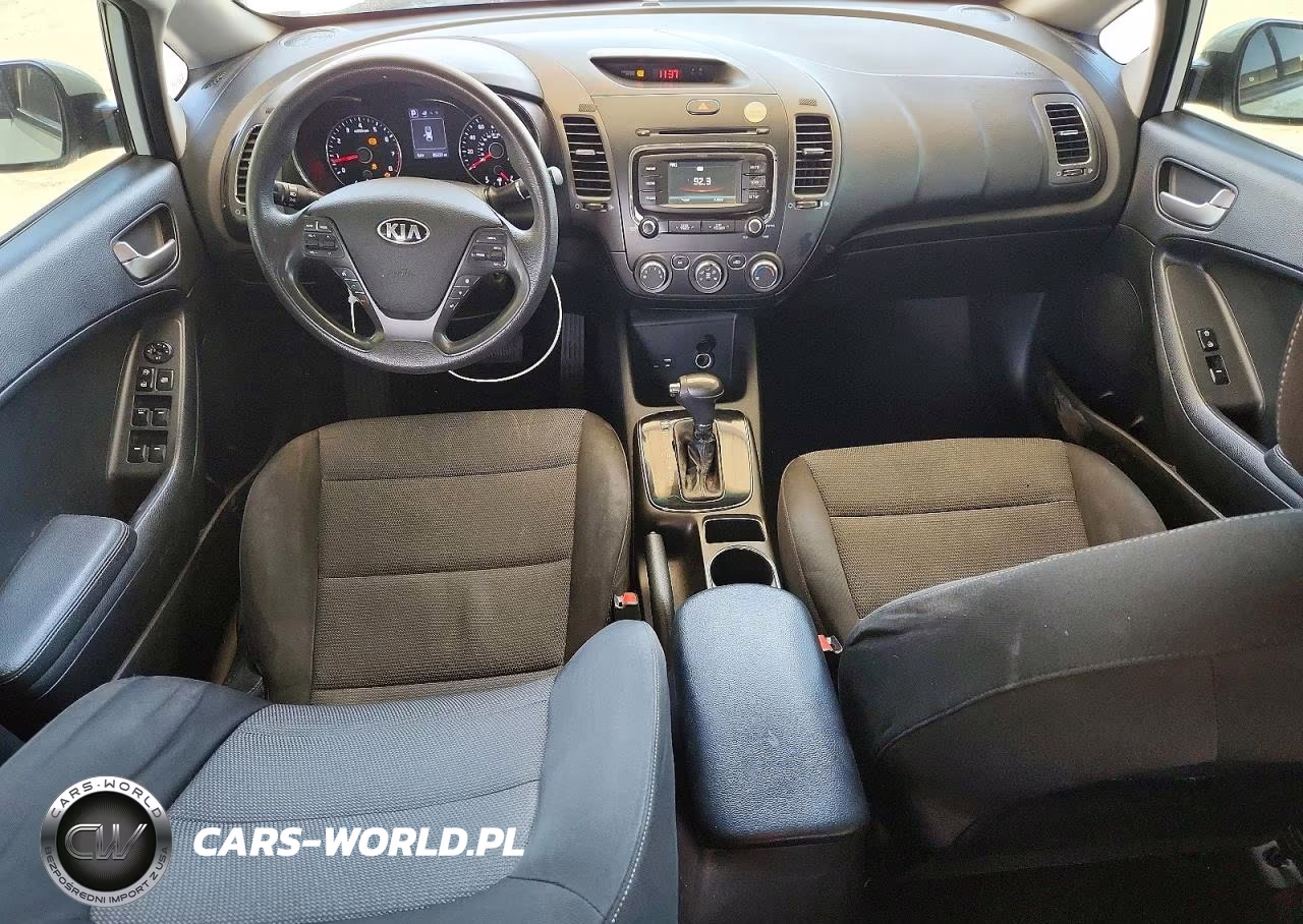 2018 Kia Forte Lx VIN:3KPFK4A77JE276403 - 8