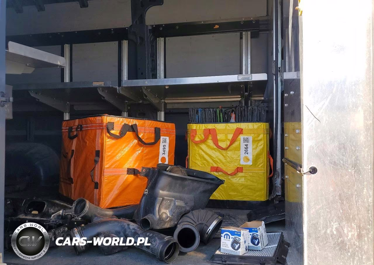 2020 Ram Promaster 3500 Delivery Van VIN:3C6URVJG8LE143975 - 11