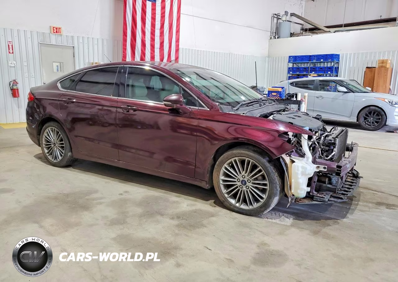 2013 Ford Fusion Se VIN:3FA6P0H98DR303631 - 4