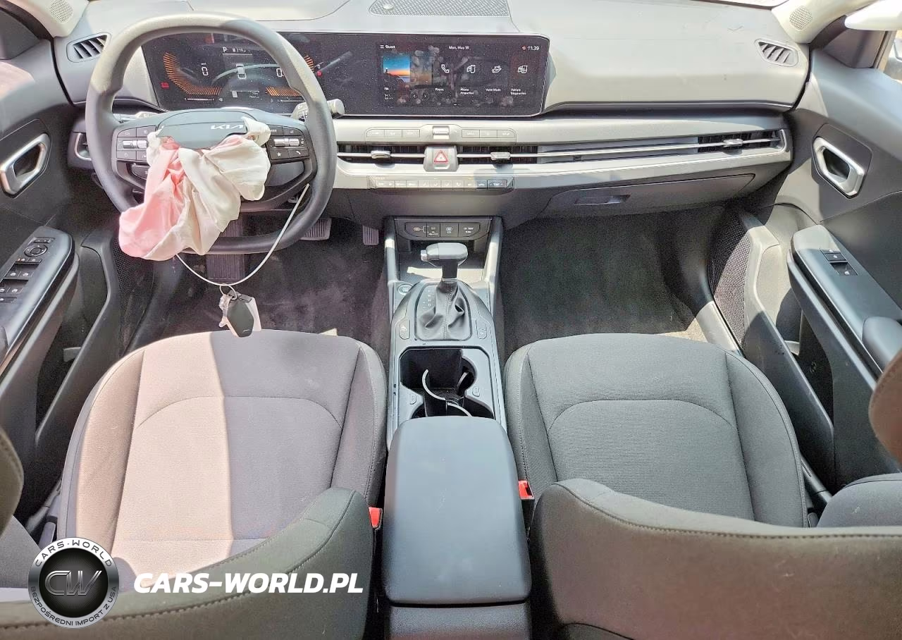 2026 Kia K4 Lxs VIN:3KPFT4DEXTE262408 - 8