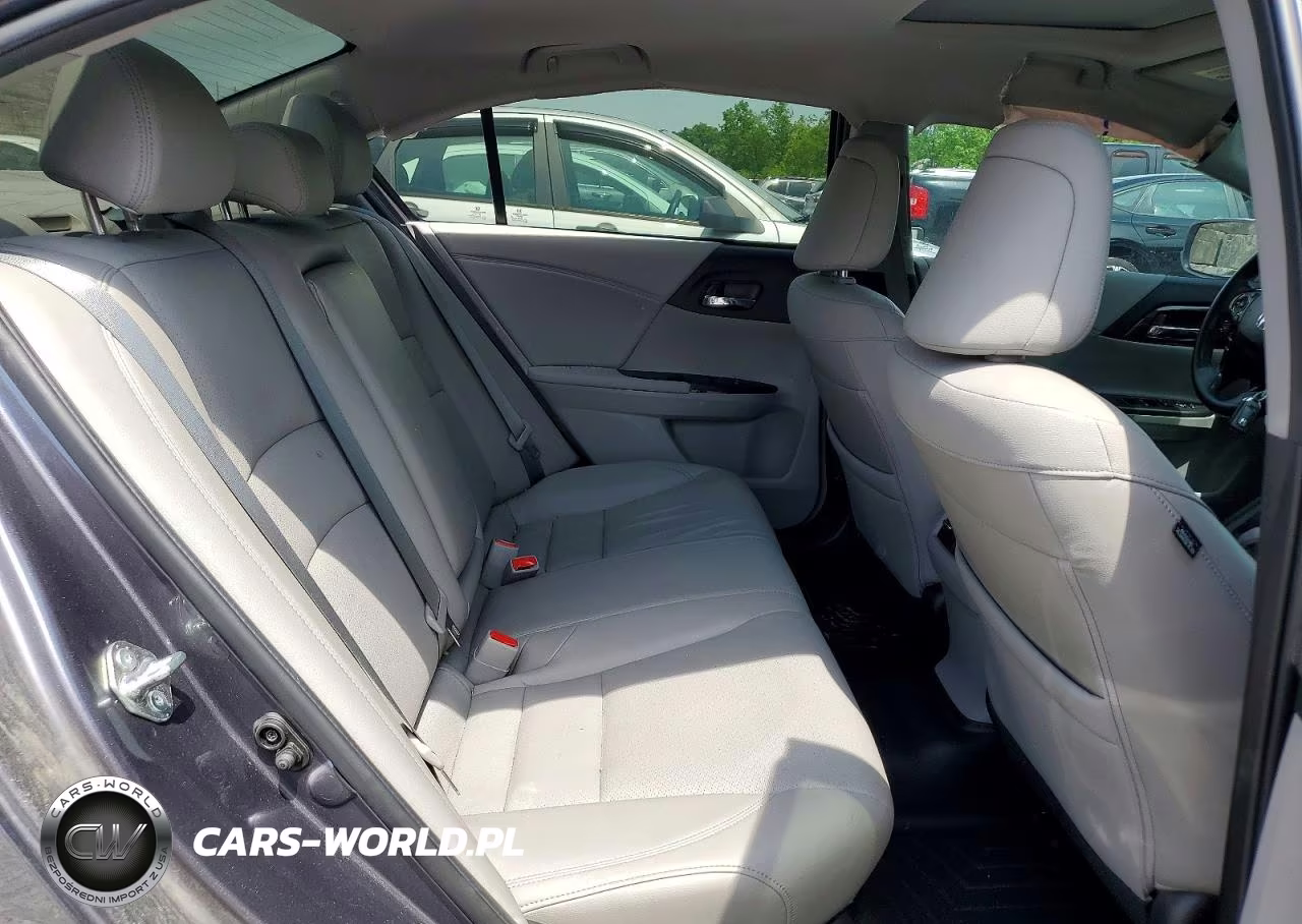 2017 Honda Accord Touring VIN:1HGCR3F96HA045316 - 10