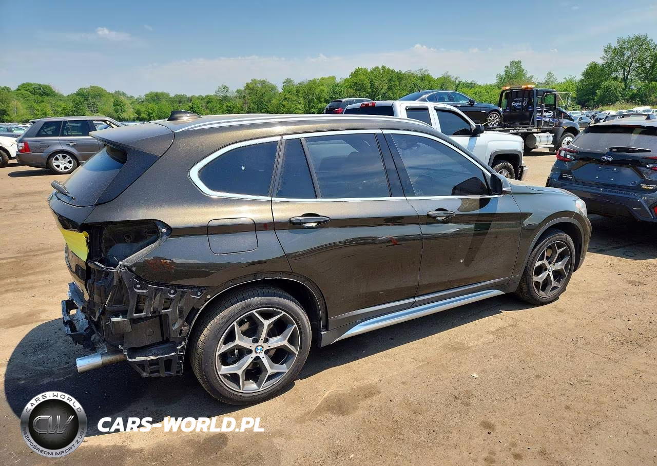 2018 BMW X1 xDrive28I VIN:WBXHT3C34J5L27008 - 3