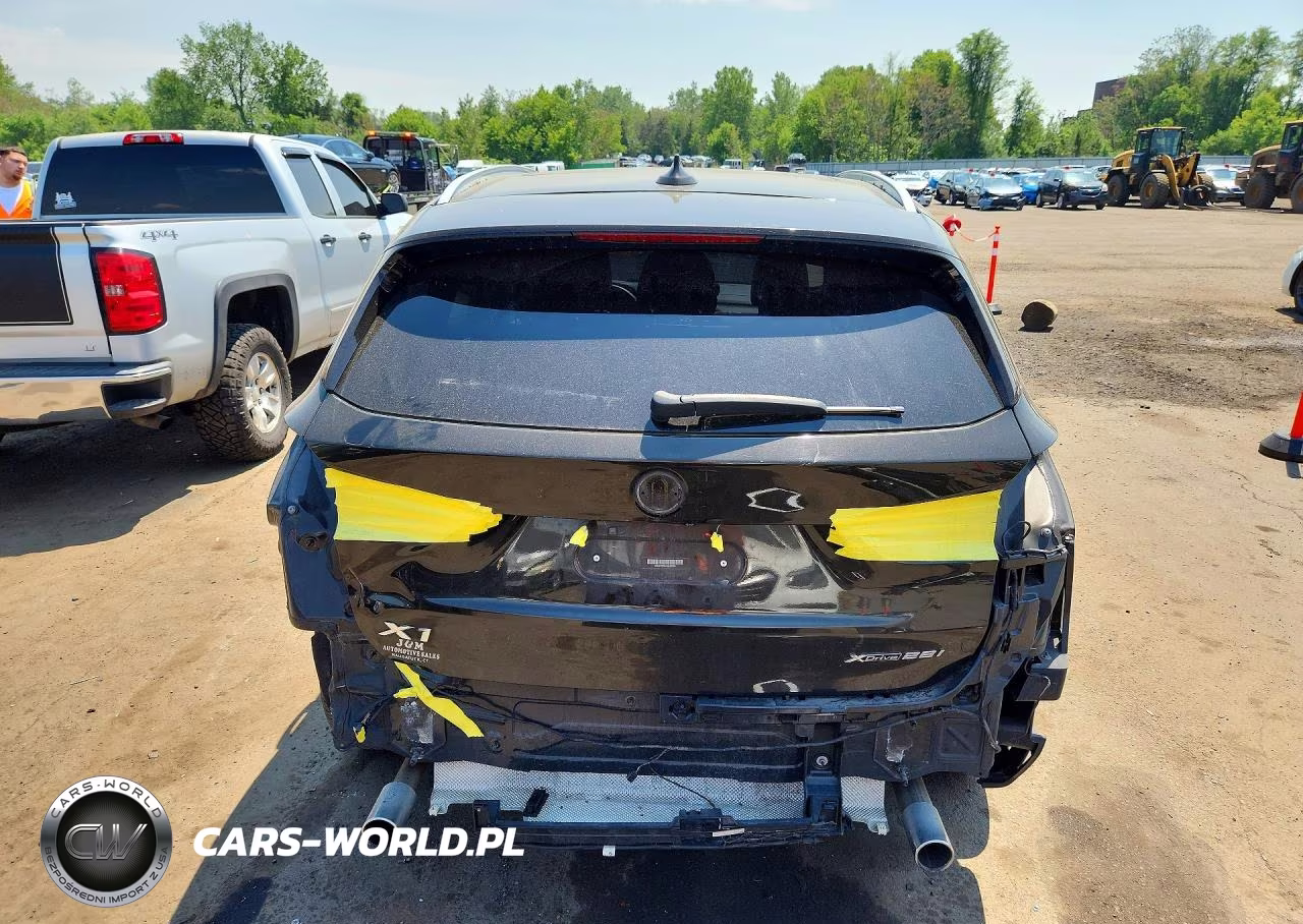 2018 BMW X1 xDrive28I VIN:WBXHT3C34J5L27008 - 6