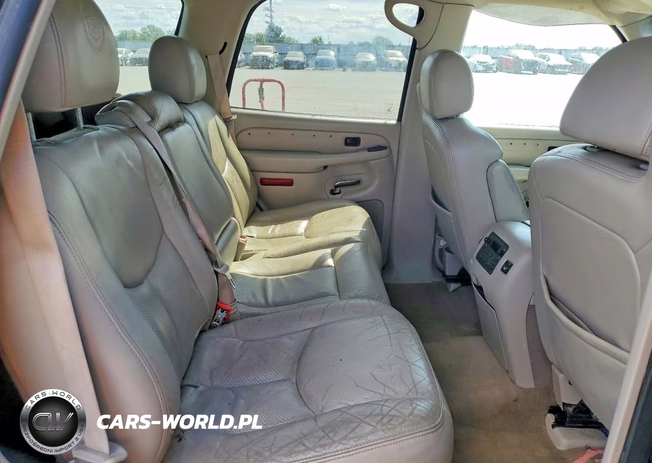 2005 Cadillac Escalade Luxury VIN:1GYEK63N75R179497 - 11