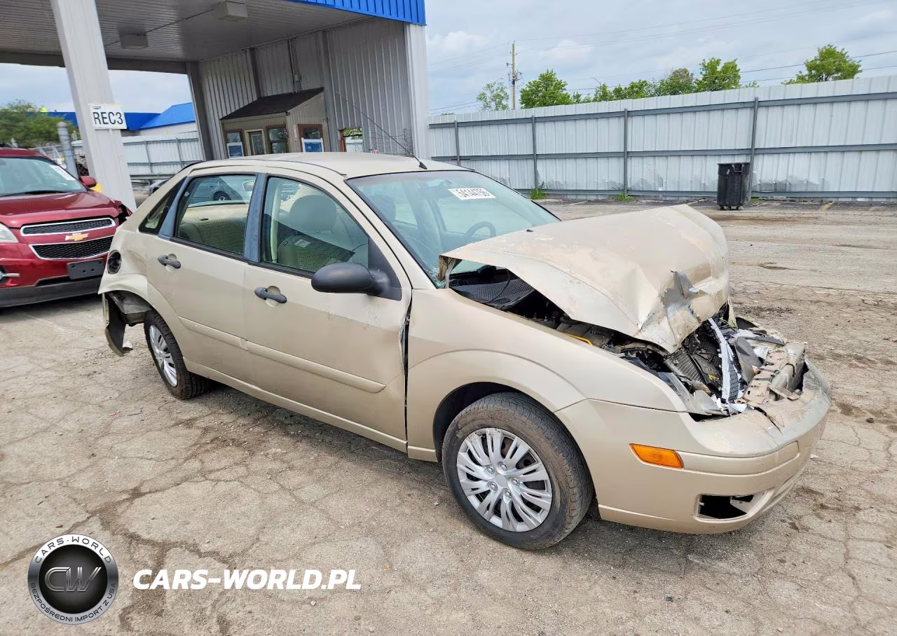 2007 Ford Focus Zx4 VIN:1FAHP34N37W135038 - 4