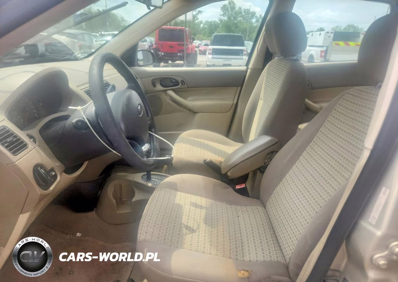 2007 Ford Focus Zx4 VIN:1FAHP34N37W135038 - 7