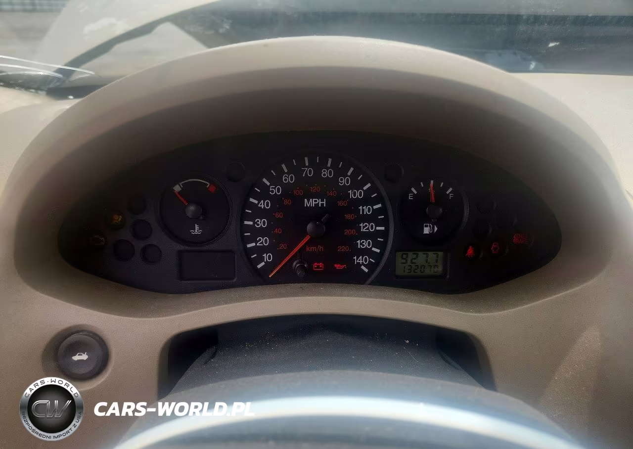 2007 Ford Focus Zx4 VIN:1FAHP34N37W135038 - 9