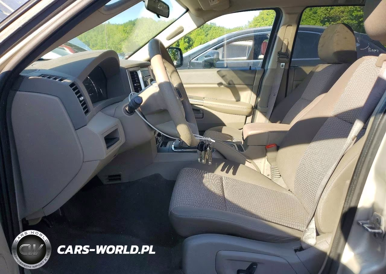 2008 Jeep Grand Cherokee Laredo VIN:1J8GR48K88C244029 - 7