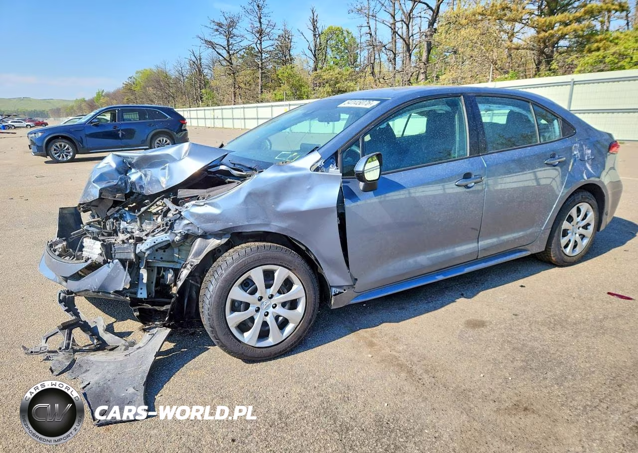 2021 Toyota Corolla Le – zdjęcie 1 z 13